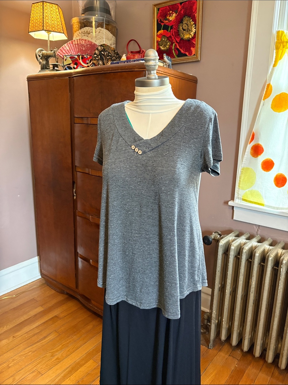 Grey Short-Sleeve V-Neck Knit Top with Button Detail Polyester